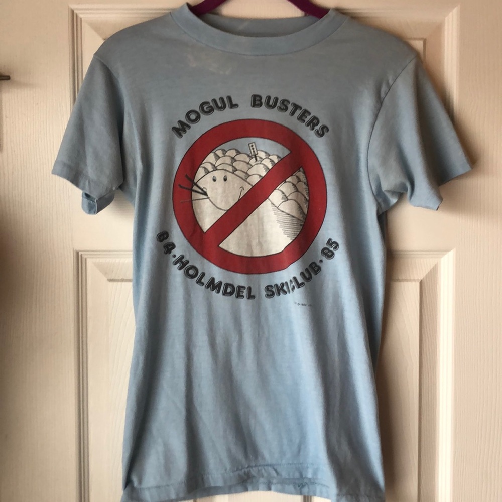 Vintage, thrifty t-shirt